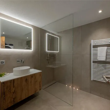 Ledihus Garden Apartment *